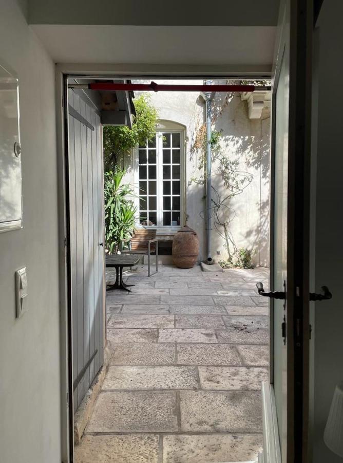 Le Bonheur De La Campagne A La Ville - Grand Studio En Plein Coeur De La Ville Nîmes Buitenkant foto